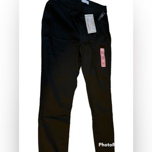 BNWT Levis - Size 31